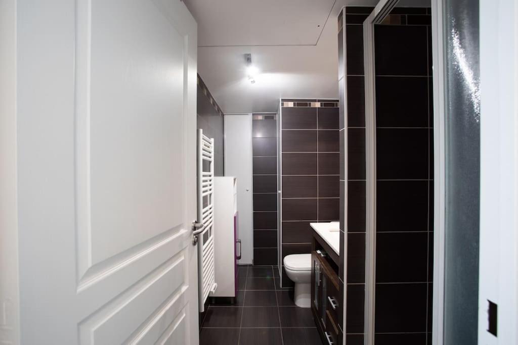 L18 Parking Terrace Ac 10mins Walk To Beaches * Nizza