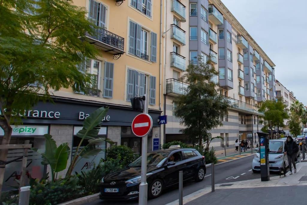 L18 Parking Terrace Ac 10mins Walk To Beaches * Nizza